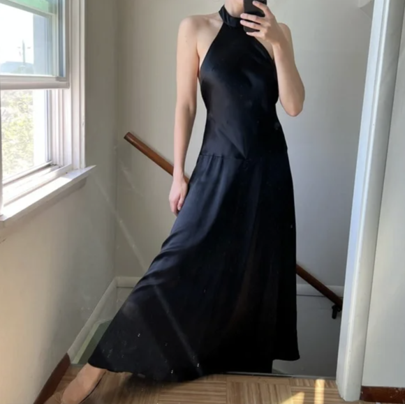 Black Flowy Maxi Dresses